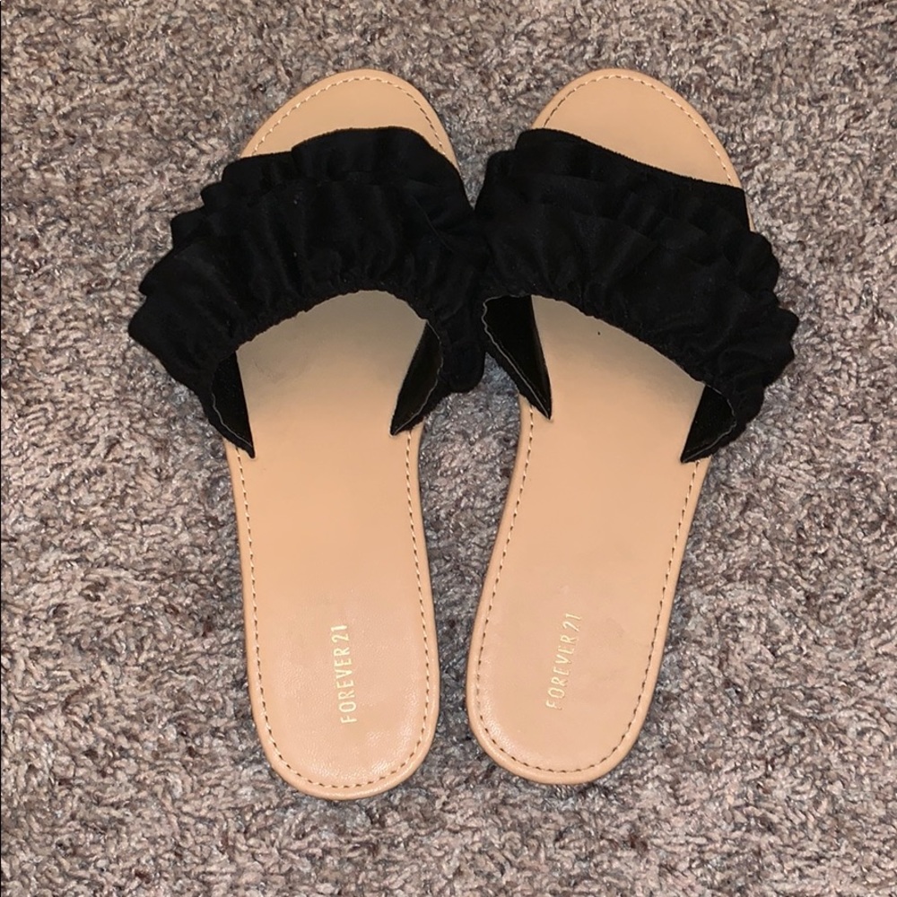 F21 ruffle sandals ⭐️